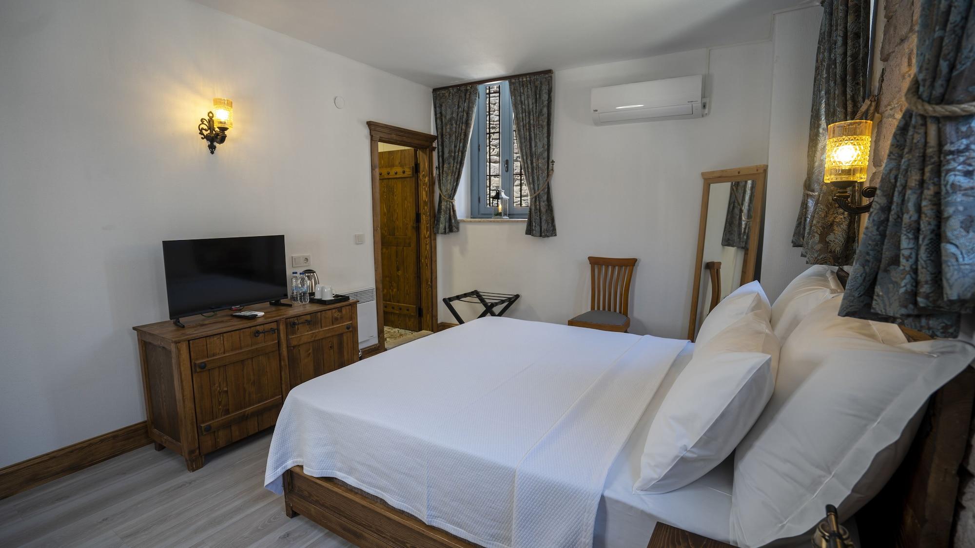 Villa Pietra Butik Otel Ayvalik Bagian luar foto